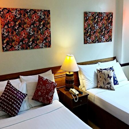 La Parilla Hotel Cabanatuan City Εξωτερικό φωτογραφία